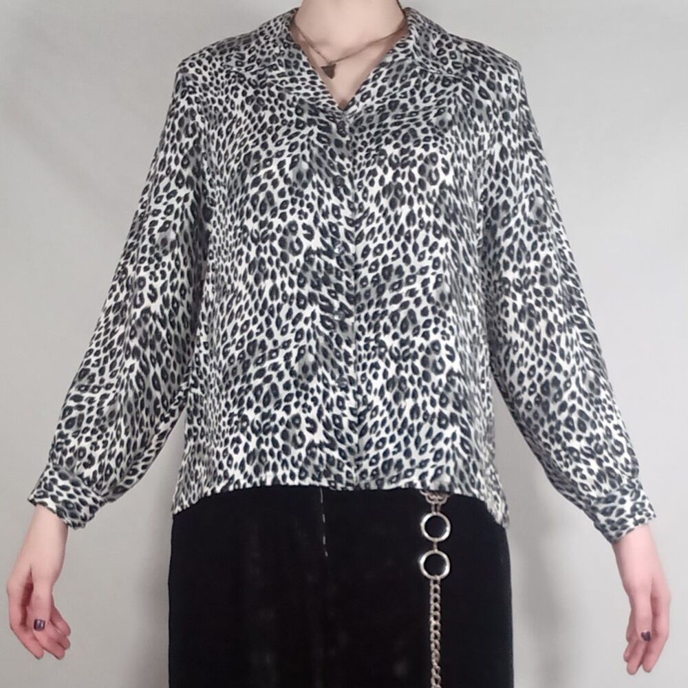 Vintage Petite Button Down Shirt w/ Shoulder Pads